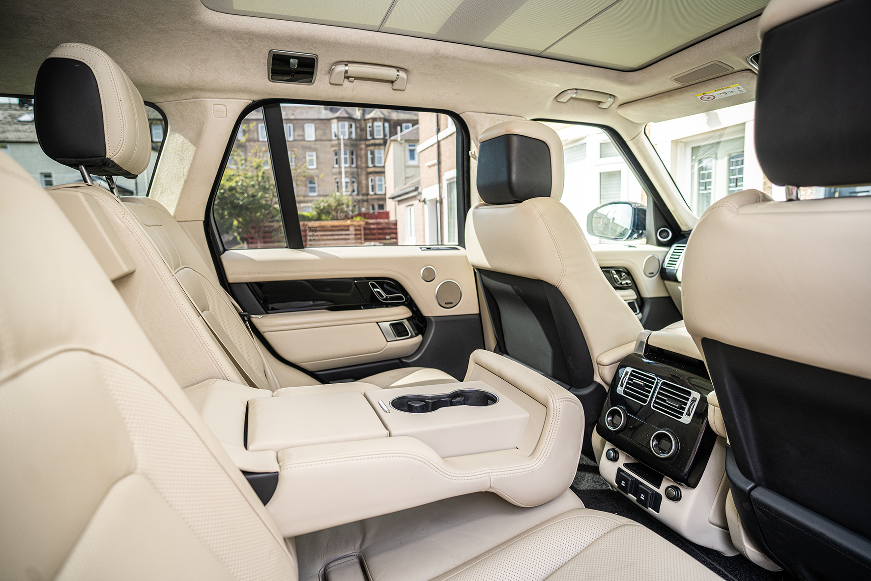 Range Rover Rear Seat First Class Luxury Range Rover Transport | Jason Baxter Tours