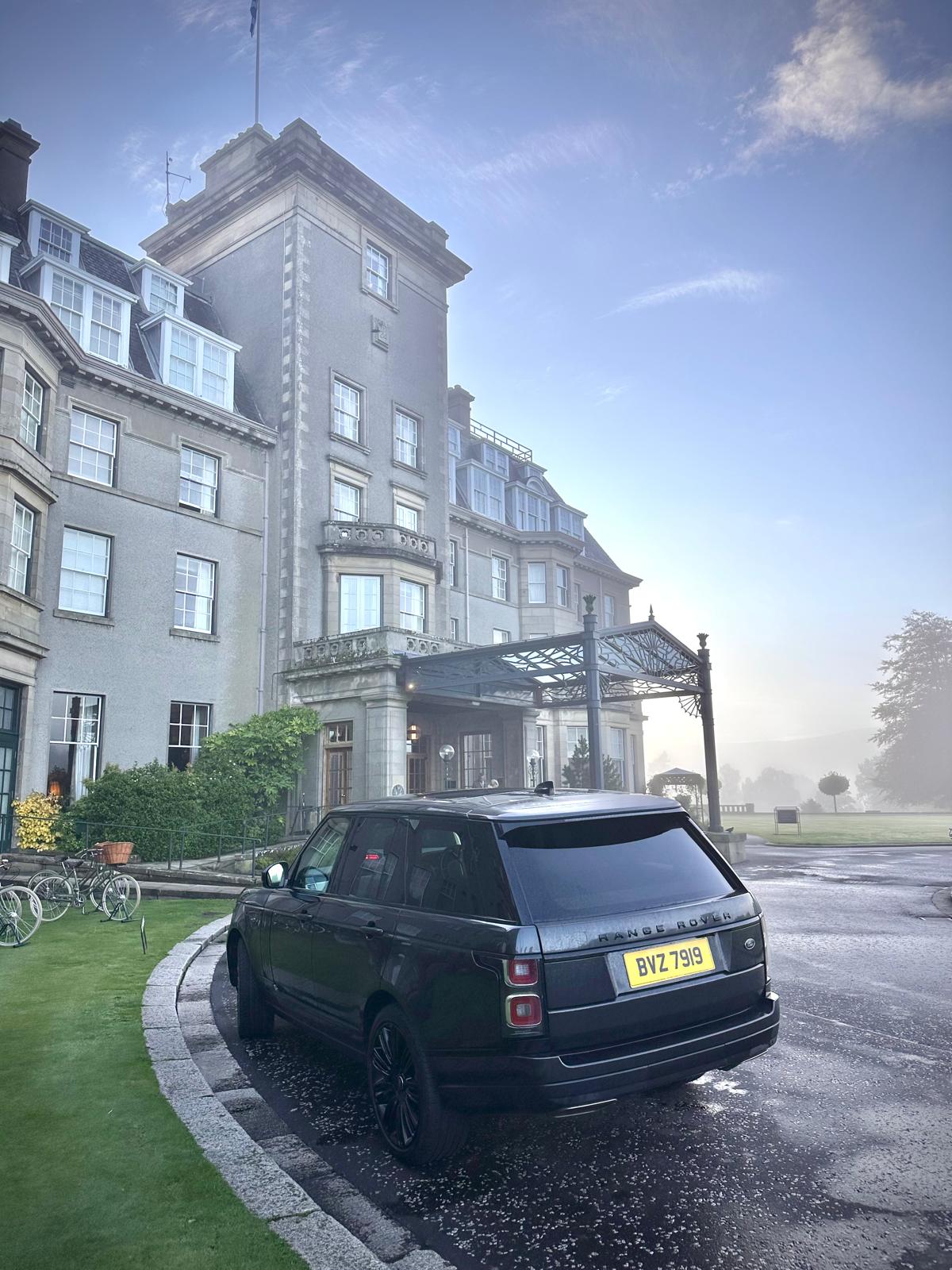 Range Rover Hotel Luxury Range Rover Transport | Jason Baxter Tours